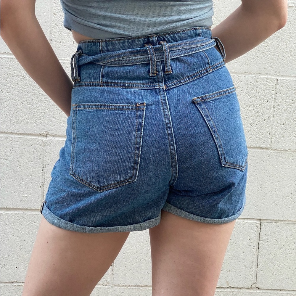 Trendy vintage baggy retro paperbag highwaisted flattering denim shorts - Picture 3 of 3